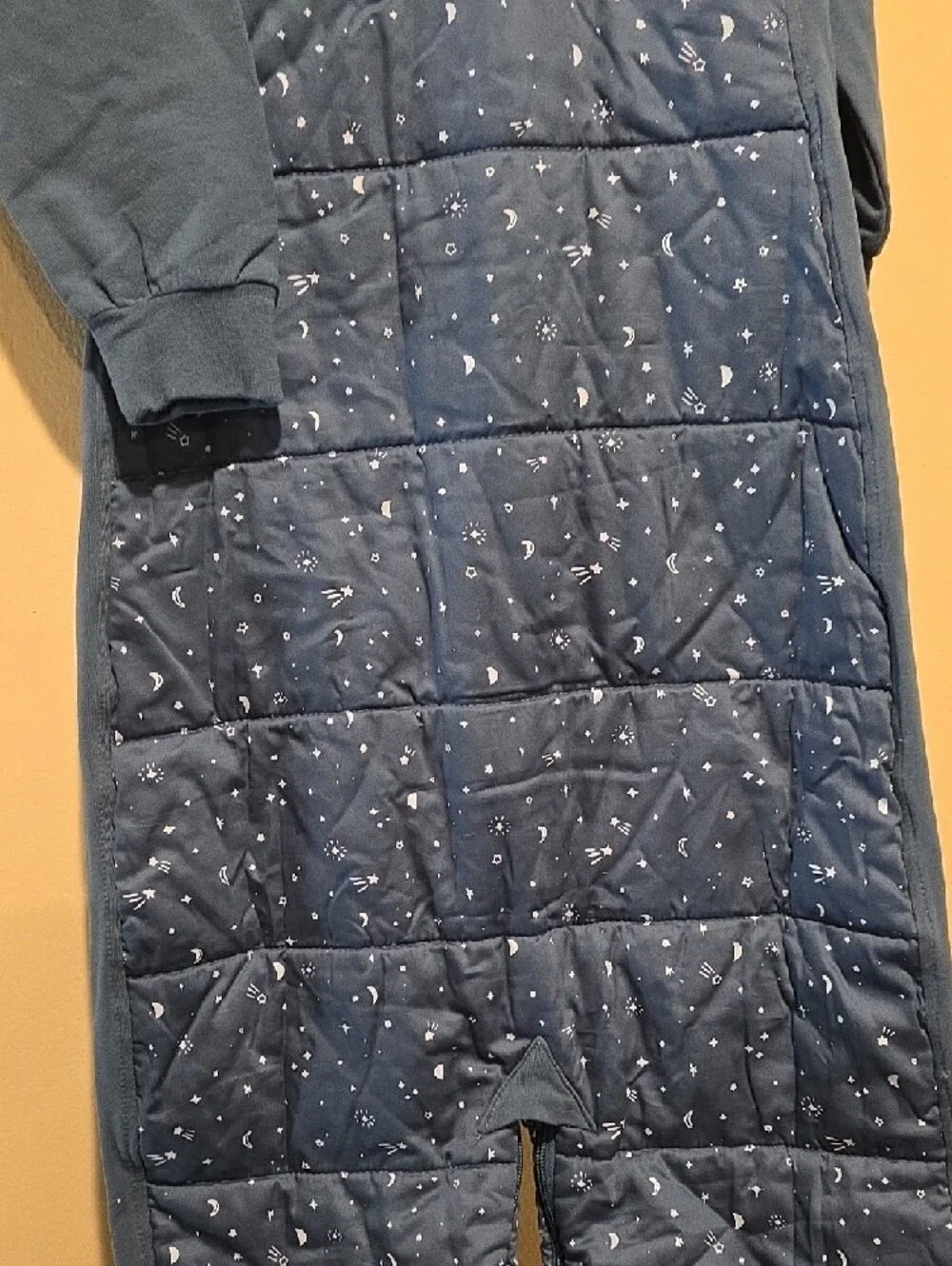 ergo pouch sleep suit